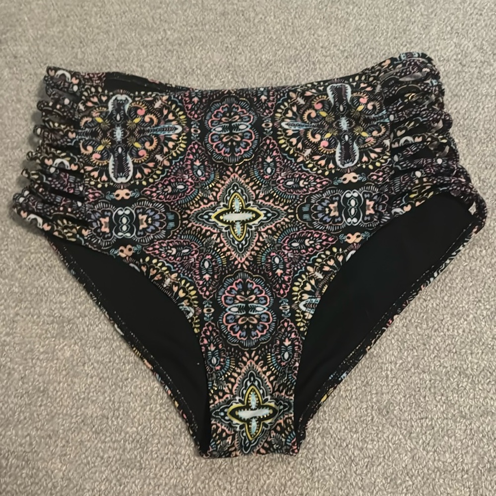 Hollister bathing suit bottoms